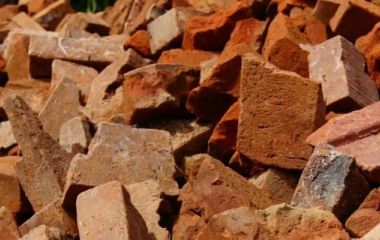 Можно ли использовать битый кирпич как заполнитель для бетона